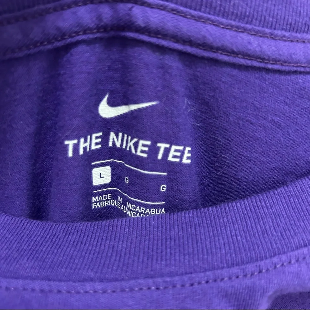 Nike Men's Long Sleeve Purple Shirt Size Large